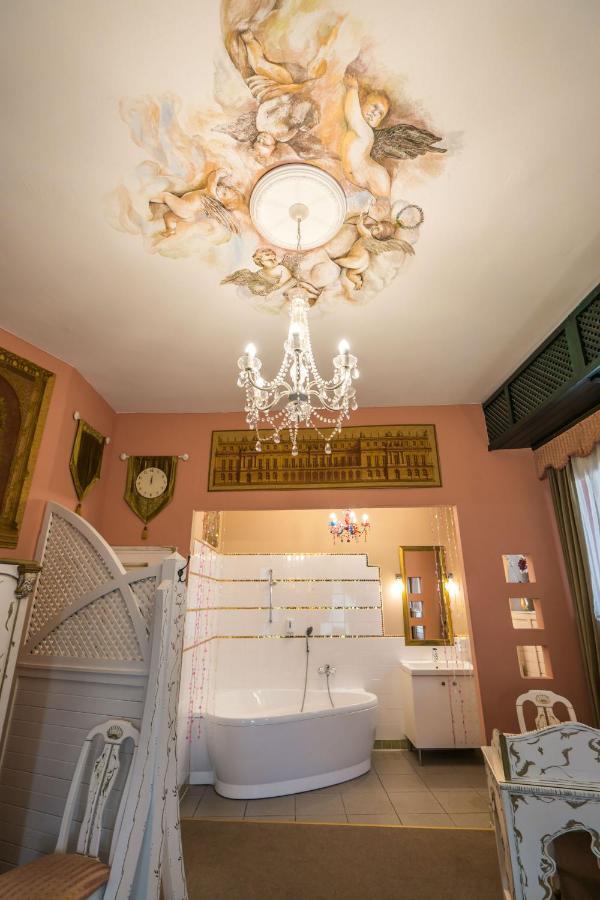 Janus Boutique & Siófok